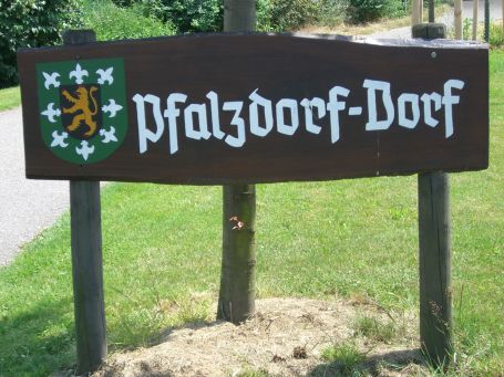 Goch-Pfalzdorf : Das Schild ist durch den Heimat- und Verschönerungsverein Pfalzdorf aufgestellt worden